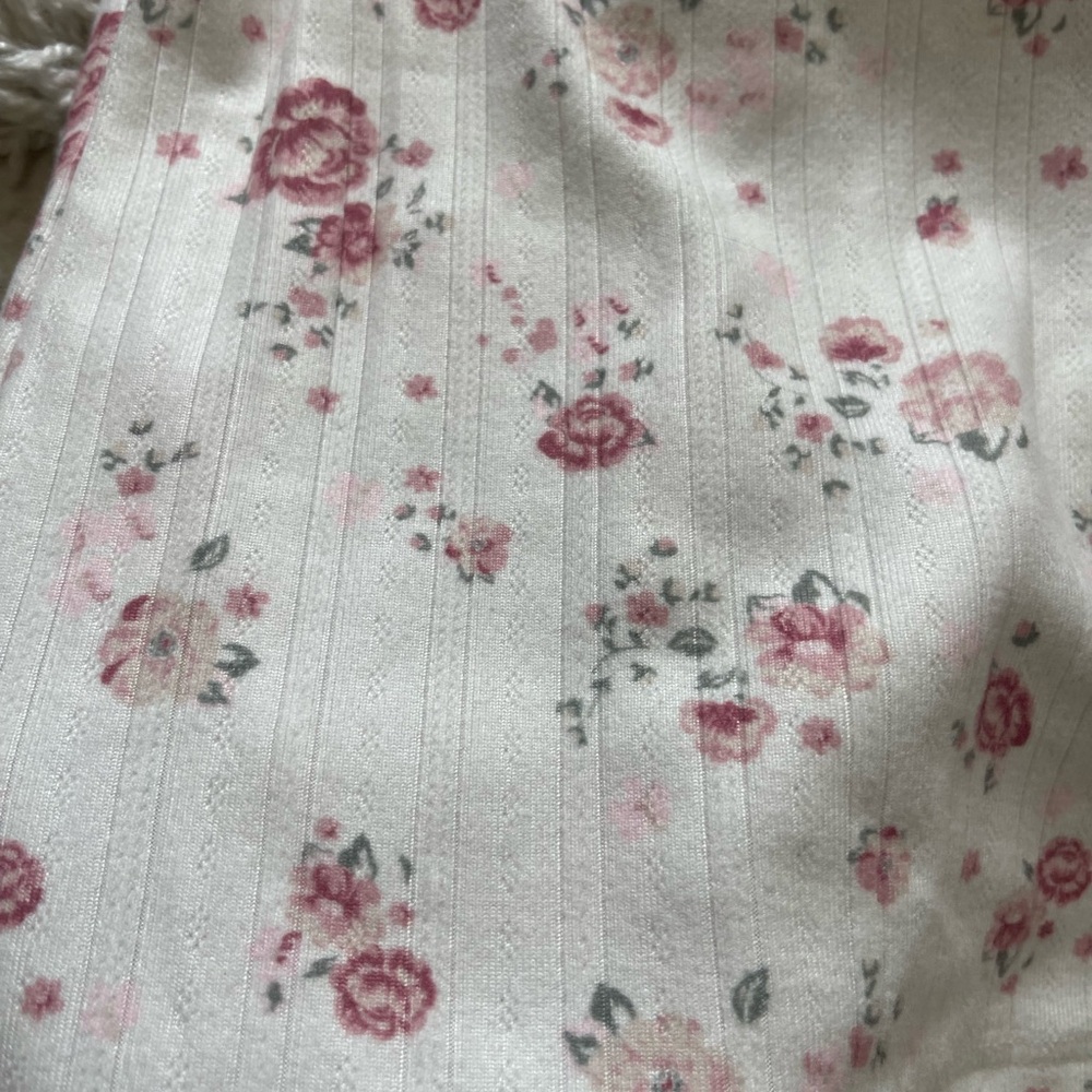 abercrombie kids White Floral Short Sleeve Tee with Pink Rose Print - Picture 4 of 6